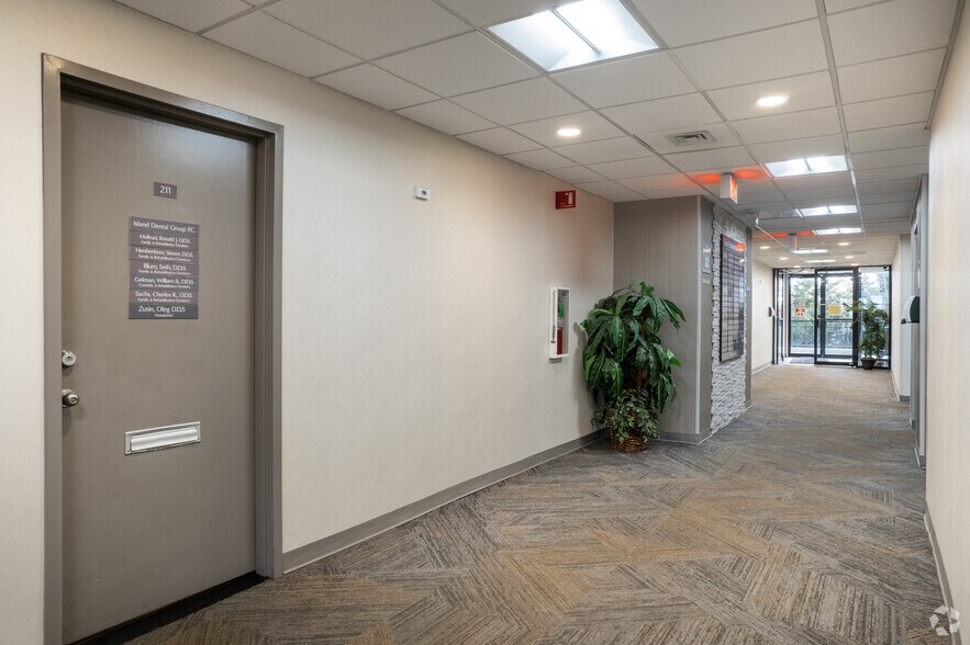 More Photos Of 100 Manetto Hill Rd, Plainview Medical For Sale