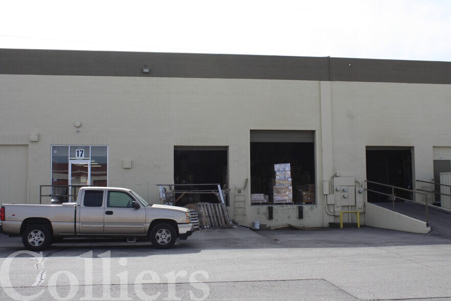 More Photos Of 15-33 N Phillippi St, Boise Warehouse For Lease
