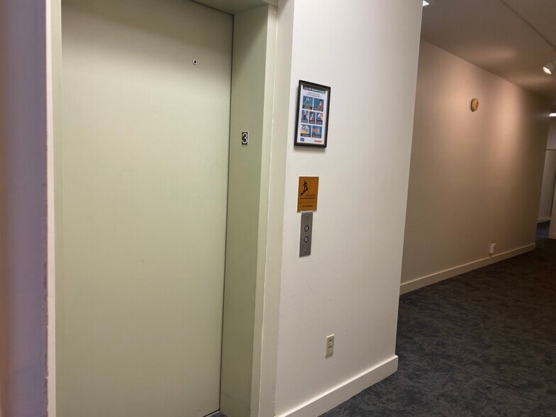 More Photos Of 17 Elk St, Albany Office For Lease