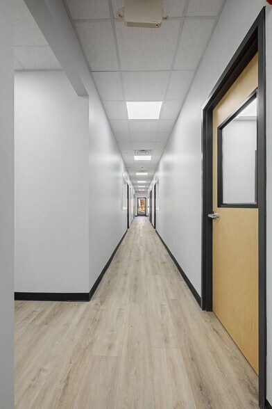 More Photos Of 207 Iris Dr, Hendersonville Daycare Center For Sale