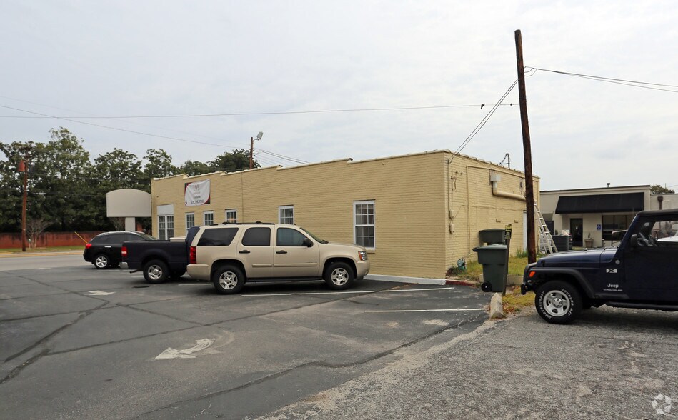More Photos Of 1608 Taylor St, Columbia Freestanding For Lease