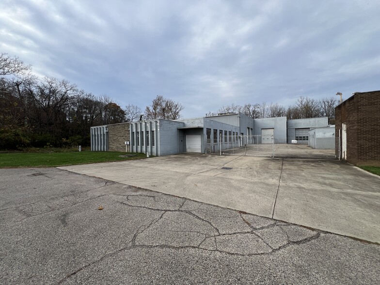 Primary Photo Of 150 Caldwell Dr, Cincinnati Industrial For Lease