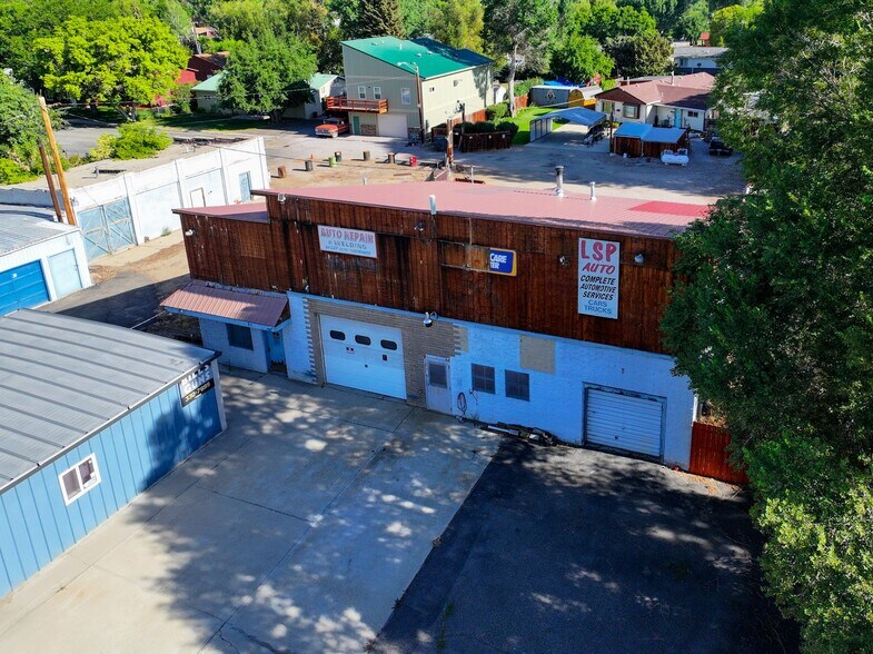 More Photos Of 115 Washington St, Lander Flex For Sale