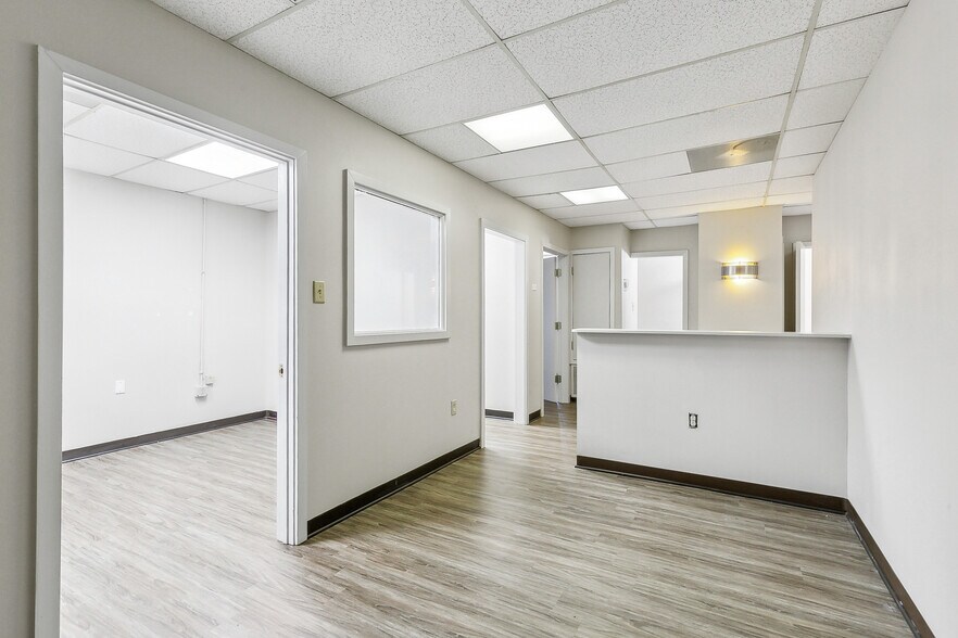 More Photos Of 330-336 N Norman C Francis Pky, New Orleans Office For Sale