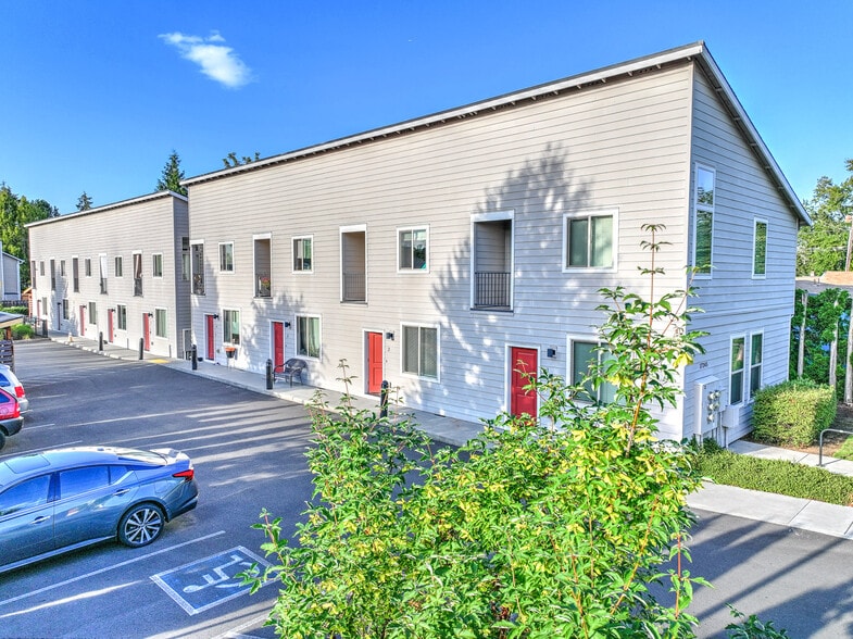 More Photos Of 17345 SW Blanton St, Beaverton Apartments For Sale