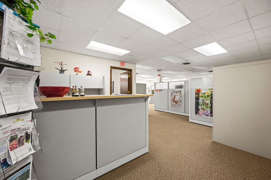 More Photos Of 1185 New Litchfield St, Torrington Medical For Sale