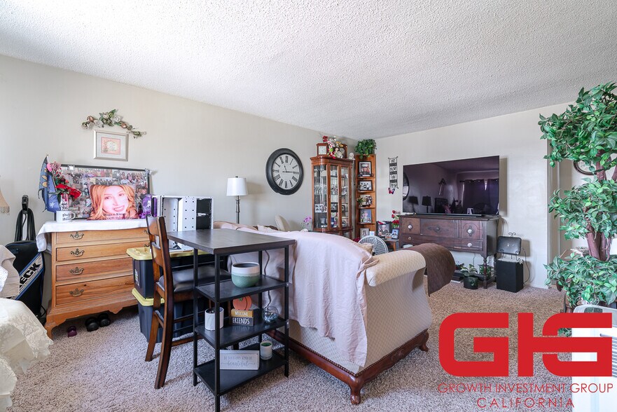 More Photos Of 21306 E Arrow Hwy, Covina Apartments For Sale