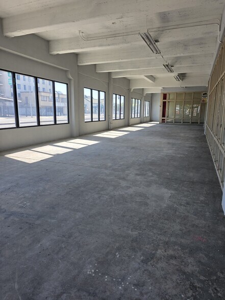 More Photos Of 420 E St, Marysville Freestanding For Lease
