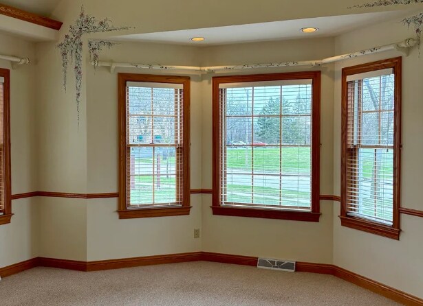 More Photos Of W62N225 Washington Ave, Cedarburg Medical For Lease