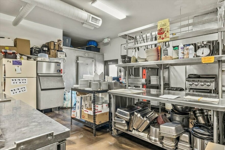 More Photos Of 775 US-310, Deaver Specialty For Sale