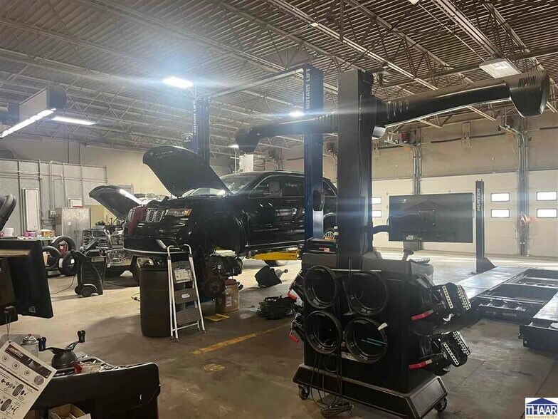 More Photos Of 4120 S US Highway 41, Terre Haute Auto Dealership For Sale