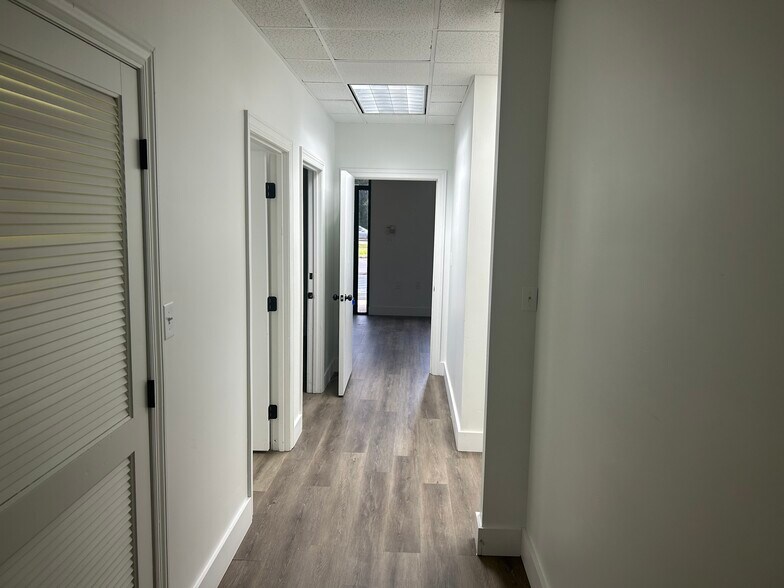More Photos Of 9580 Madison Blvd, Madison Light Distribution For Lease