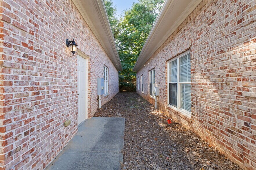 More Photos Of 3500 Duluth Park Ln, Duluth Office For Sale