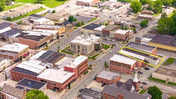 More Photos Of 110 1st Ave SE, Winchester Storefront Retail Office For Sale