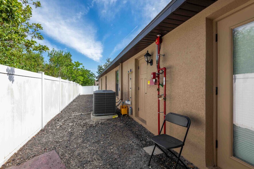 More Photos Of 13031 Partridge St, Spring Hill Assisted Living For Sale