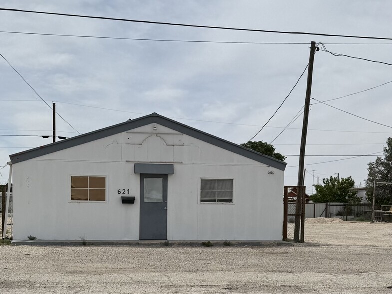 Primary Photo Of 621 N Grimes St, Hobbs Office For Lease
