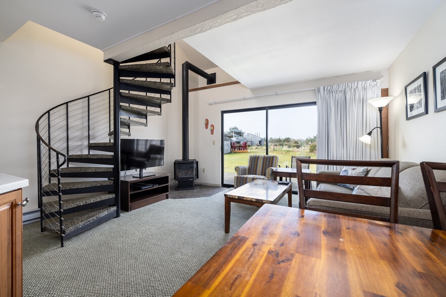 More Photos Of 11 Chabot Rd, Copalis Beach Hotel For Sale