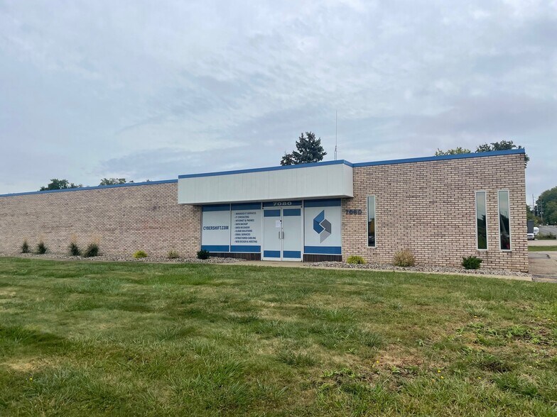 More Photos Of 7080-7090 Whipple Ave NW, Canton Flex For Lease