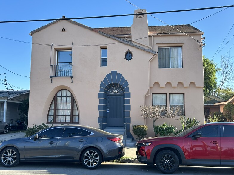 Primary Photo Of 1506 W 36th St, Los Angeles Apartments For Sale