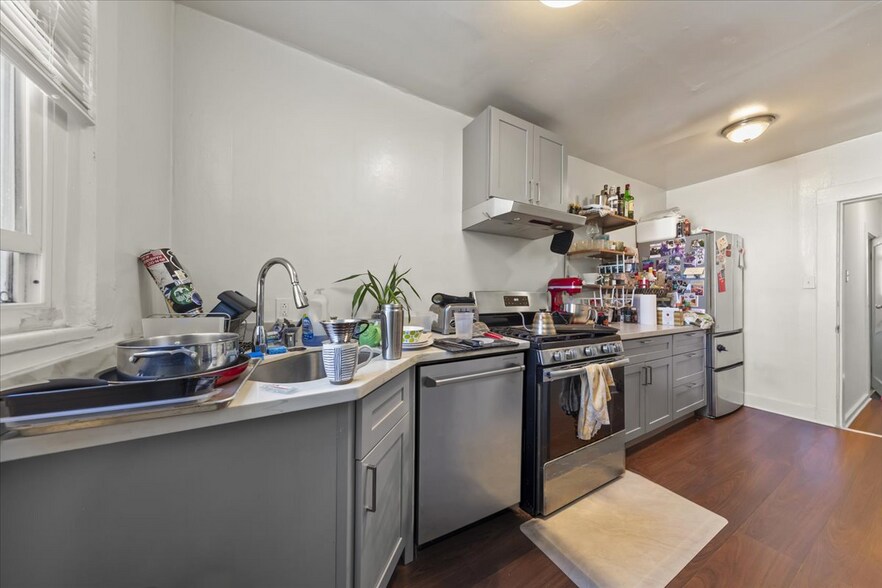 More Photos Of 299 Rhine St, Daly City Apartments For Sale
