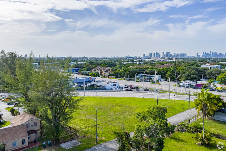 More Photos Of 7925 NW 13th Ct, Miami General Retail For Lease