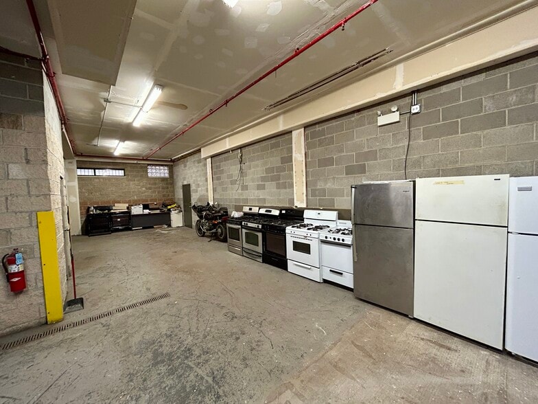 More Photos Of 5923-5927 S Wentworth Ave, Chicago Warehouse For Sale