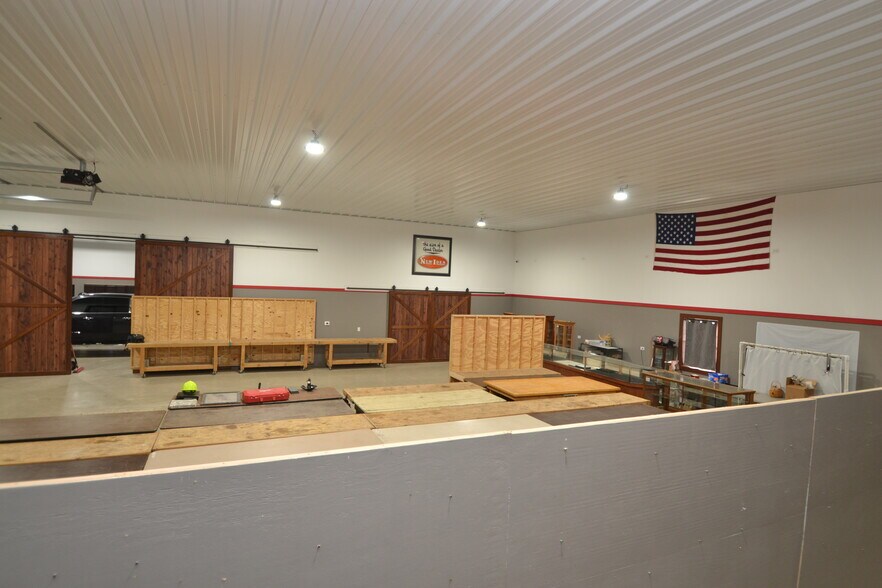 More Photos Of 3247 E State Road 28, Tipton Warehouse For Sale