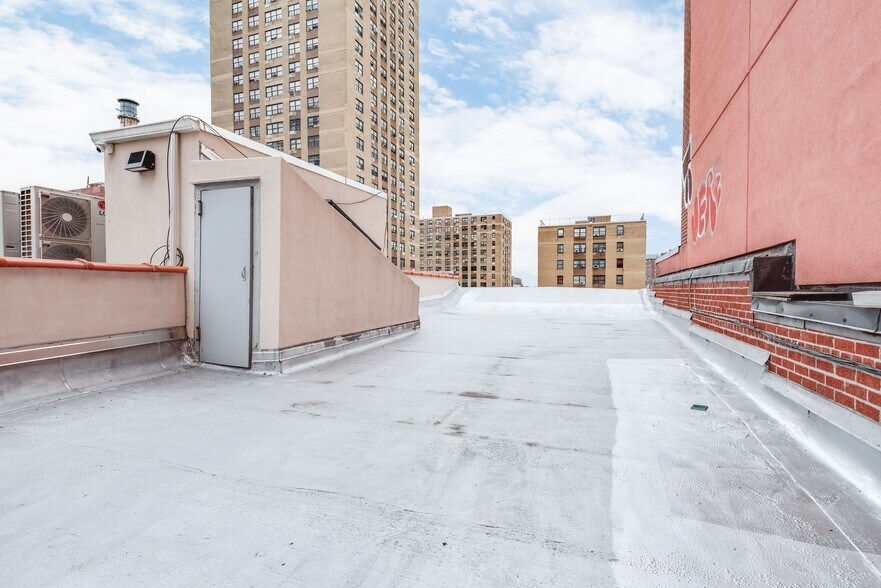More Photos Of 193 Avenue C, New York Apartments For Sale
