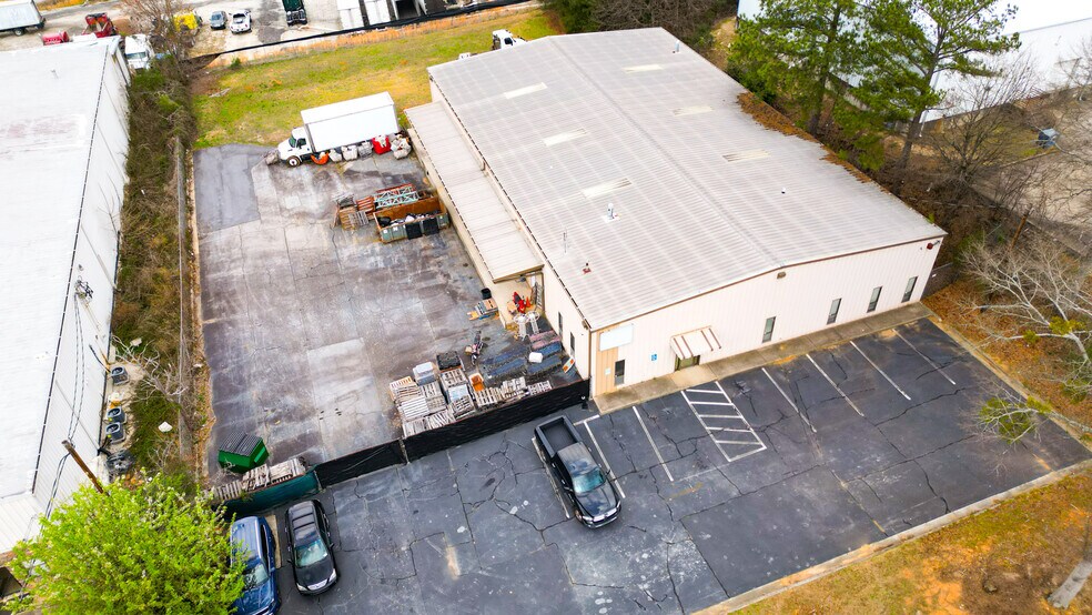 More Photos Of 6740 Tribble St, Lithonia Distribution For Lease