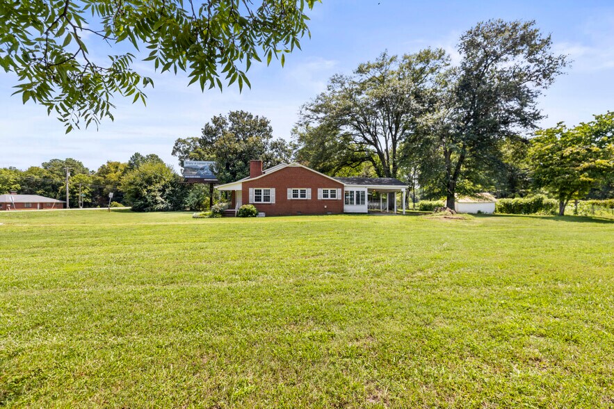 More Photos Of 1316 S Highway 16, Stanley Office Residential For Sale