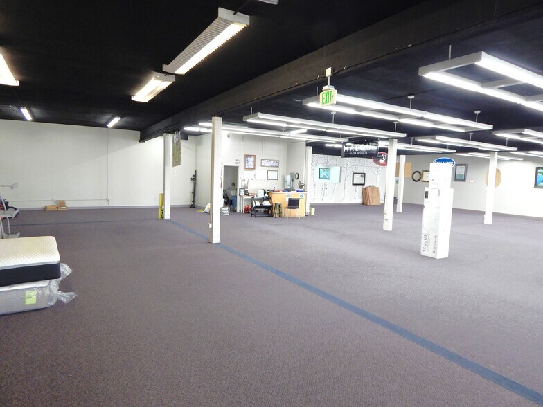 More Photos Of 635 SE Stephens St, Roseburg Freestanding For Lease