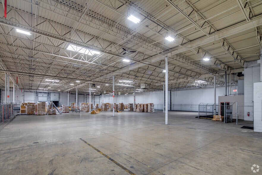 More Photos Of 521 McCormick Dr, Glen Burnie Warehouse For Lease