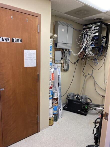 More Photos Of 1585 N Barrington Rd, Hoffman Estates Medical For Sale