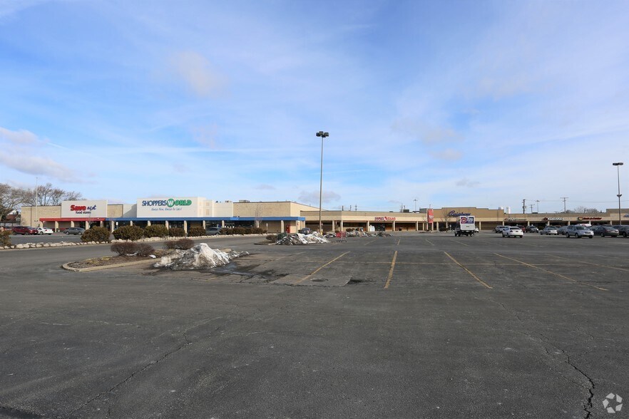 More Photos Of 10604-10950 Lorain Ave, Cleveland Unknown For Lease