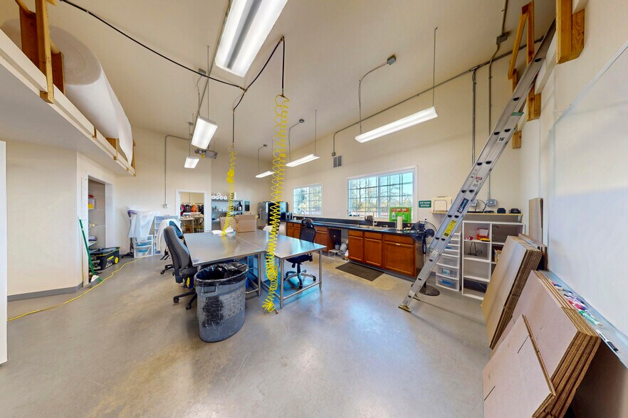 More Photos Of 1579 National Ave, Chehalis Industrial For Sale