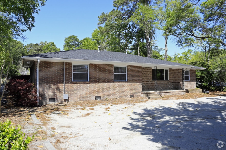 More Photos Of 537 Folly Rd, Charleston Medical For Lease