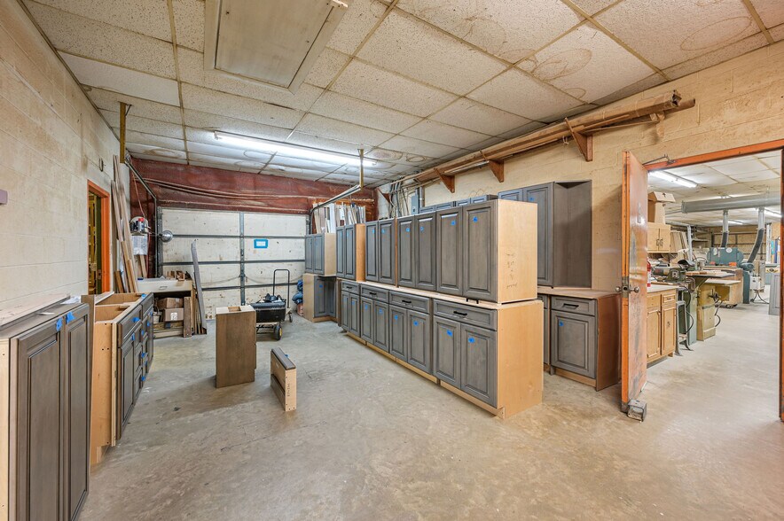 More Photos Of 9155 Campbell Ln, Bridgeville Office For Sale