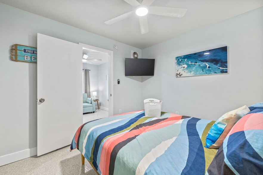 More Photos Of 12100 Gulf Blvd, Treasure Island Hotel For Sale