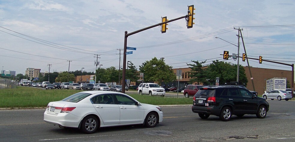 More Photos Of 8198 Terminal Rd, Lorton Unknown For Lease