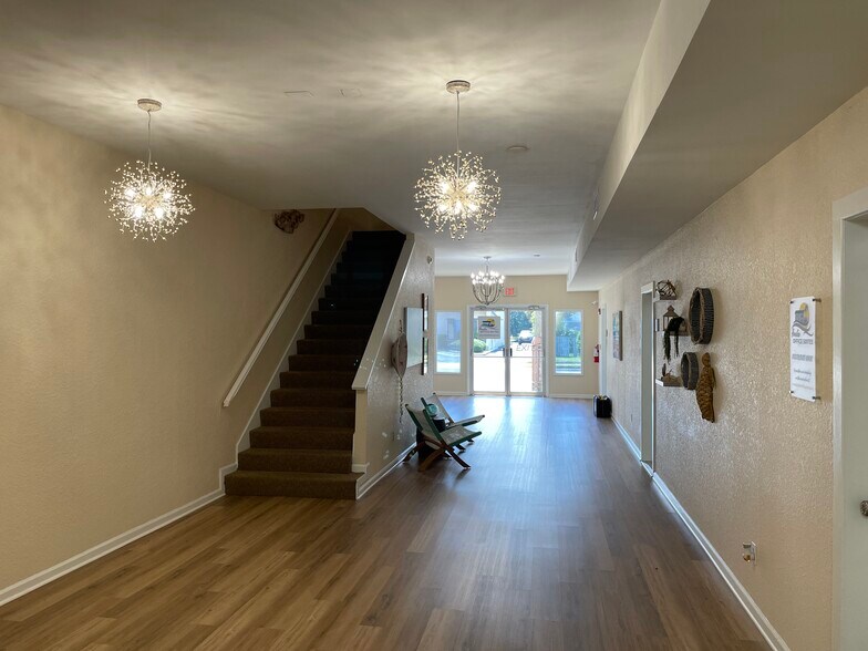 More Photos Of 910 S 8th St, Fernandina Beach Loft Creative Space For Lease