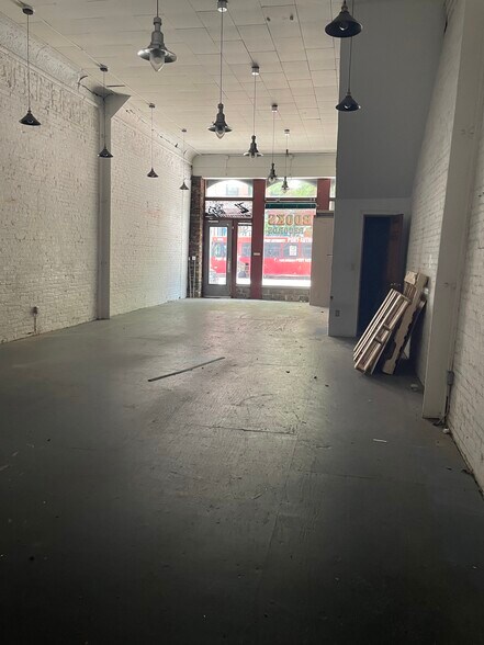 More Photos Of 929 Liberty Ave, Pittsburgh Storefront Retail Residential For Lease