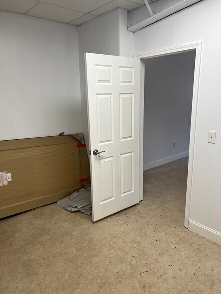 More Photos Of 4388 Sudderth Rd, Buford Warehouse For Sale