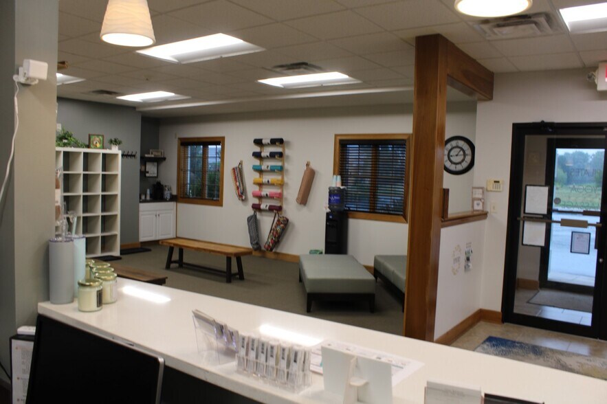 More Photos Of 660 Patrick Pl, Brownsburg Office For Sale