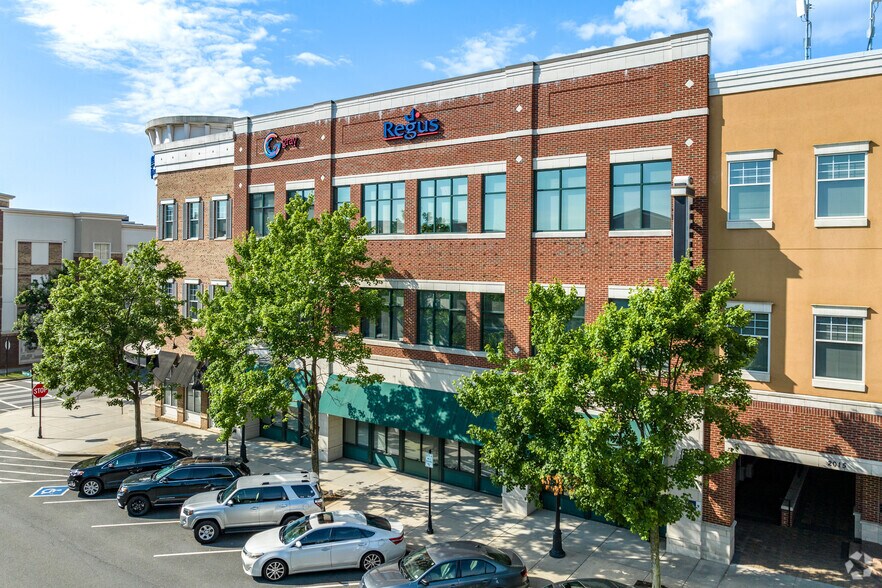 More Photos Of 2015 Ayrsley Town Blvd, Charlotte Office For Lease