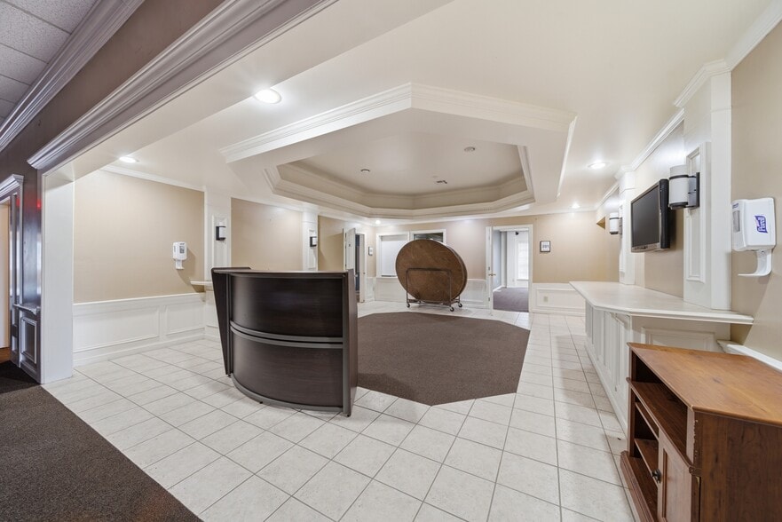 More Photos Of 7100 E 31st St, Tulsa Religious Facility For Sale