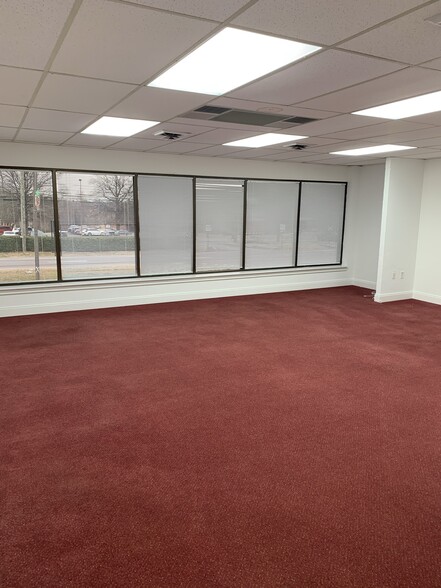 More Photos Of 304-308 S Lowry St, Smyrna Office For Lease