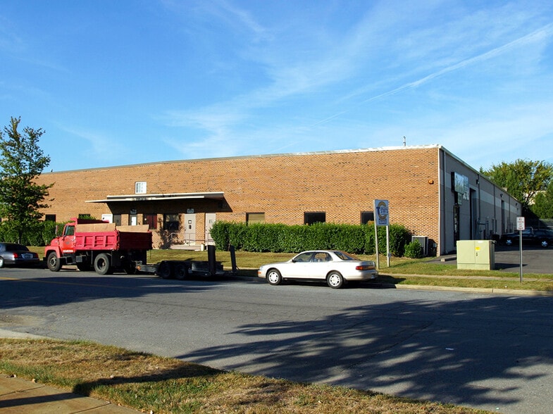 More Photos Of 3937-3941 Penn Belt Pl, District Heights Warehouse For Sale