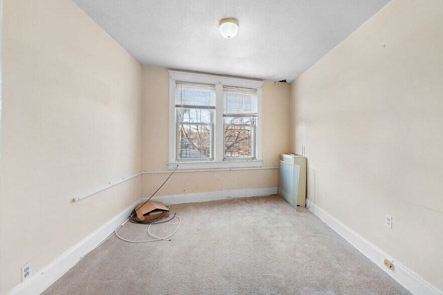 More Photos Of 2206-2208 Naylor Rd SE, Washington Storefront Retail Residential For Sale