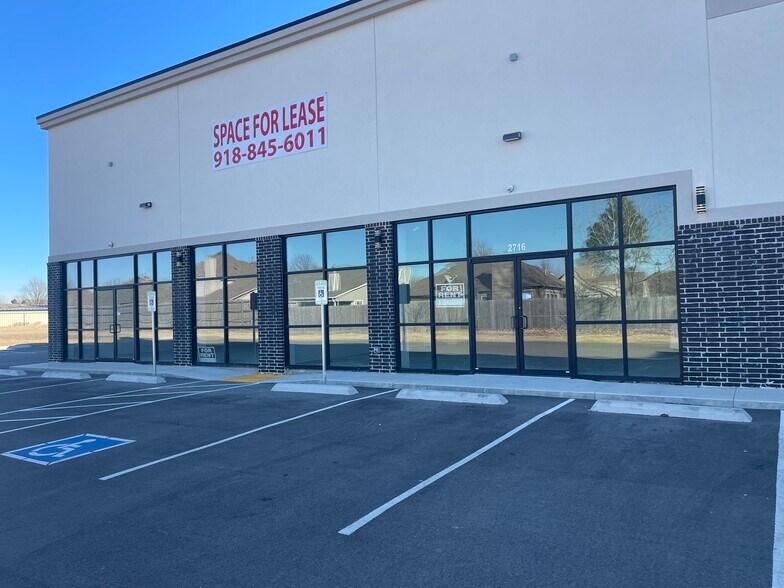 More Photos Of 2712 W Kenosha St, Broken Arrow Storefront Retail Office For Lease