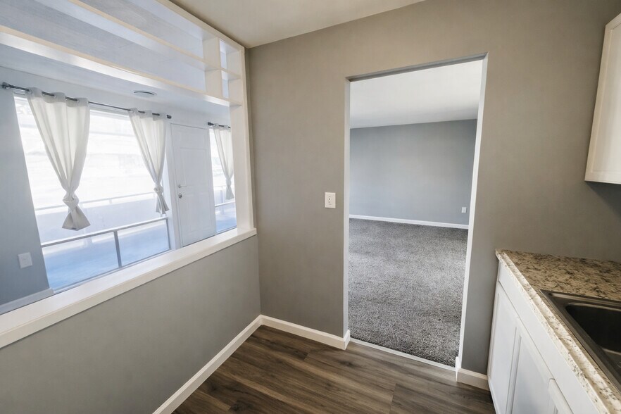 More Photos Of 522 Wilson Bridge Dr, Oxon Hill Apartments For Sale